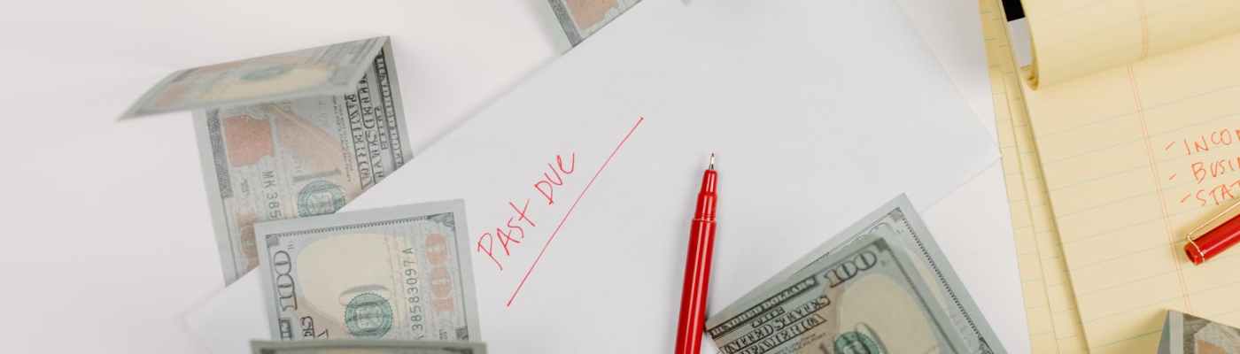 dollar bills used for bills payment